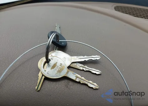 2000 Dodge Stratus Se z USA, uszkodzony, nr VIN 1B3EJ46X7YN283270